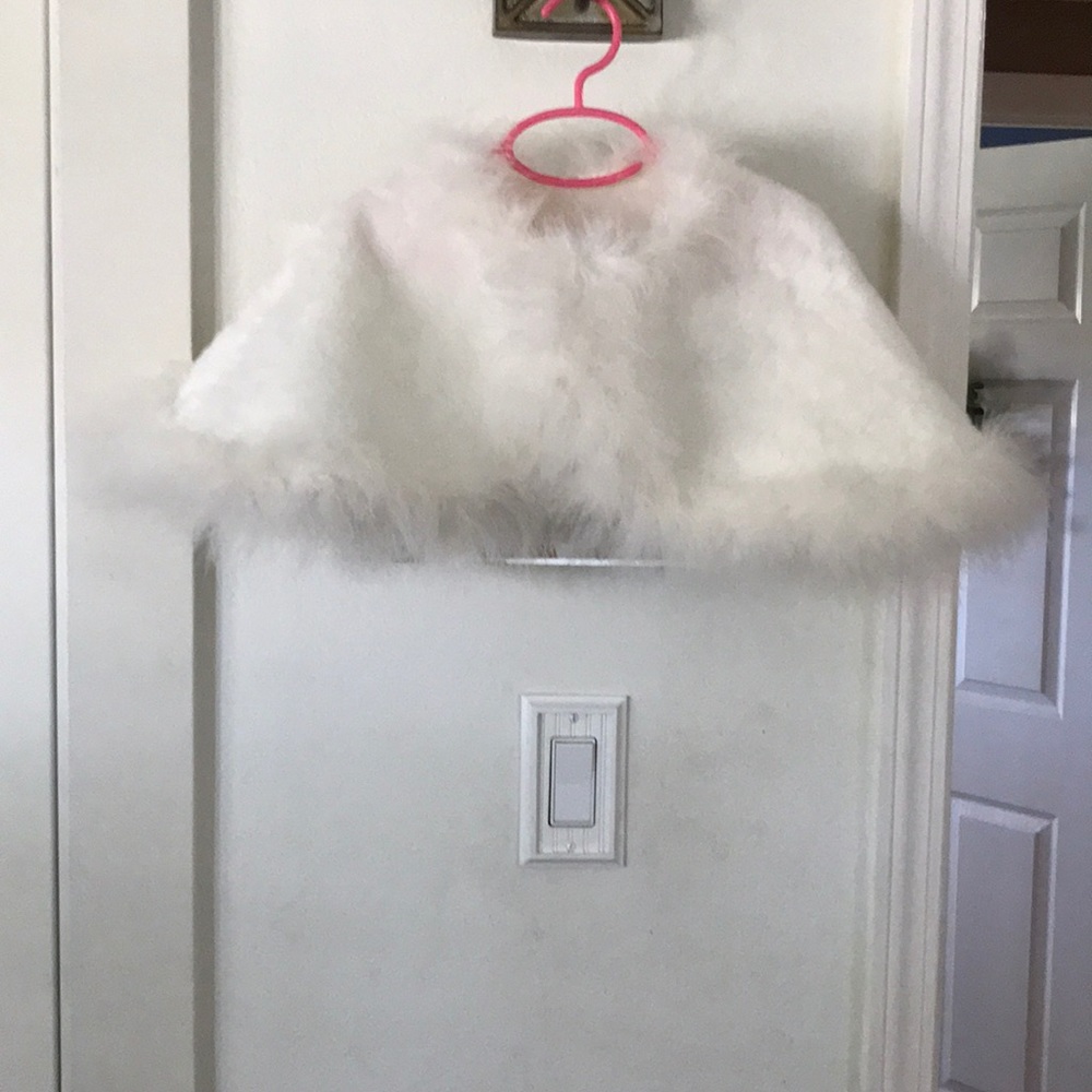 Girls synthetic fur shaw